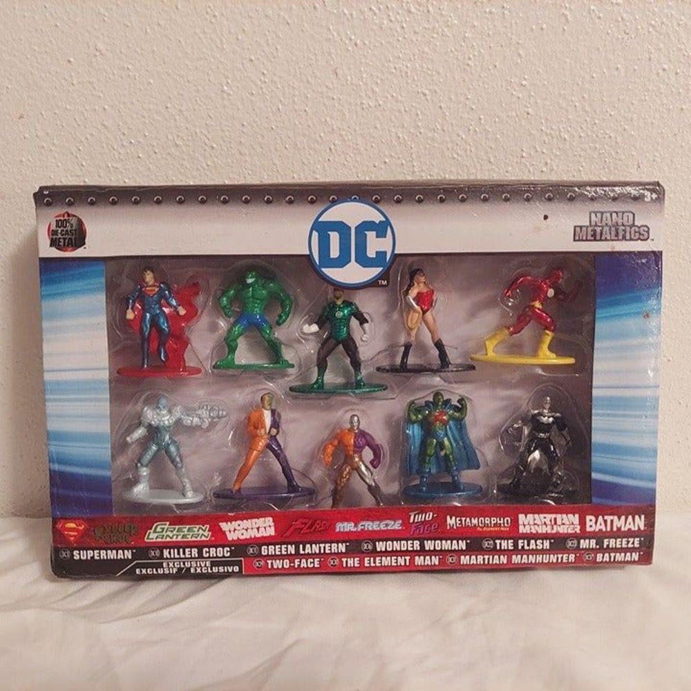Jada Toys DC Nano Metalfigs 10 Pack Set Diecast Figures Batman Wonder Woman